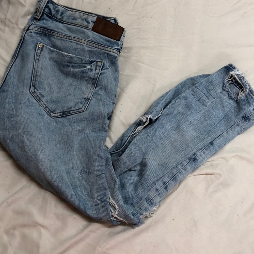 Boyfriend ripped jeans